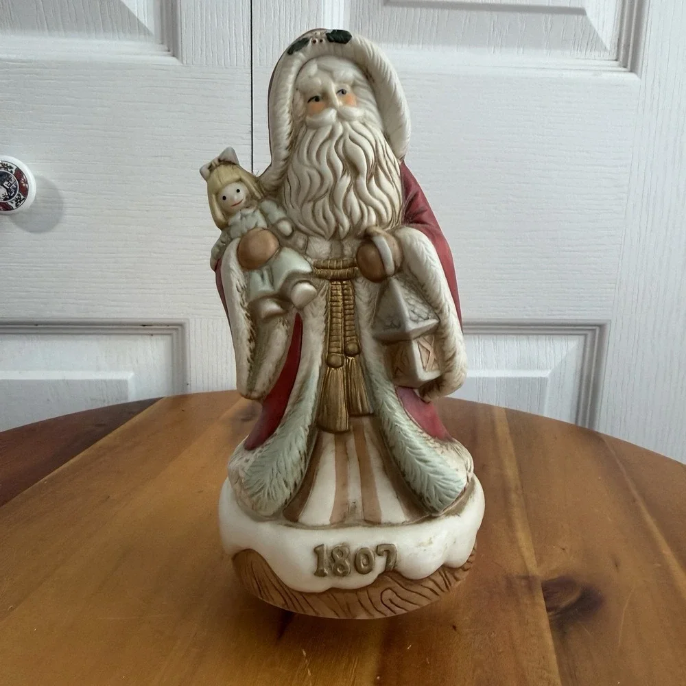 Vintage Porcelain‎ 1991 Santa Doll Music Box Cottage Christmas Decor Collectible
